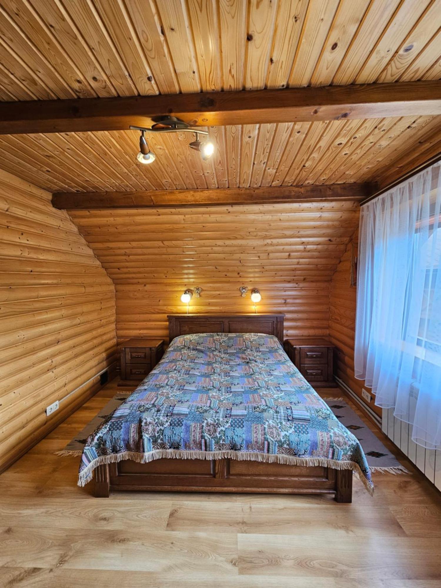 Guesthouse Kolo Druziv Татарив Екстериор снимка