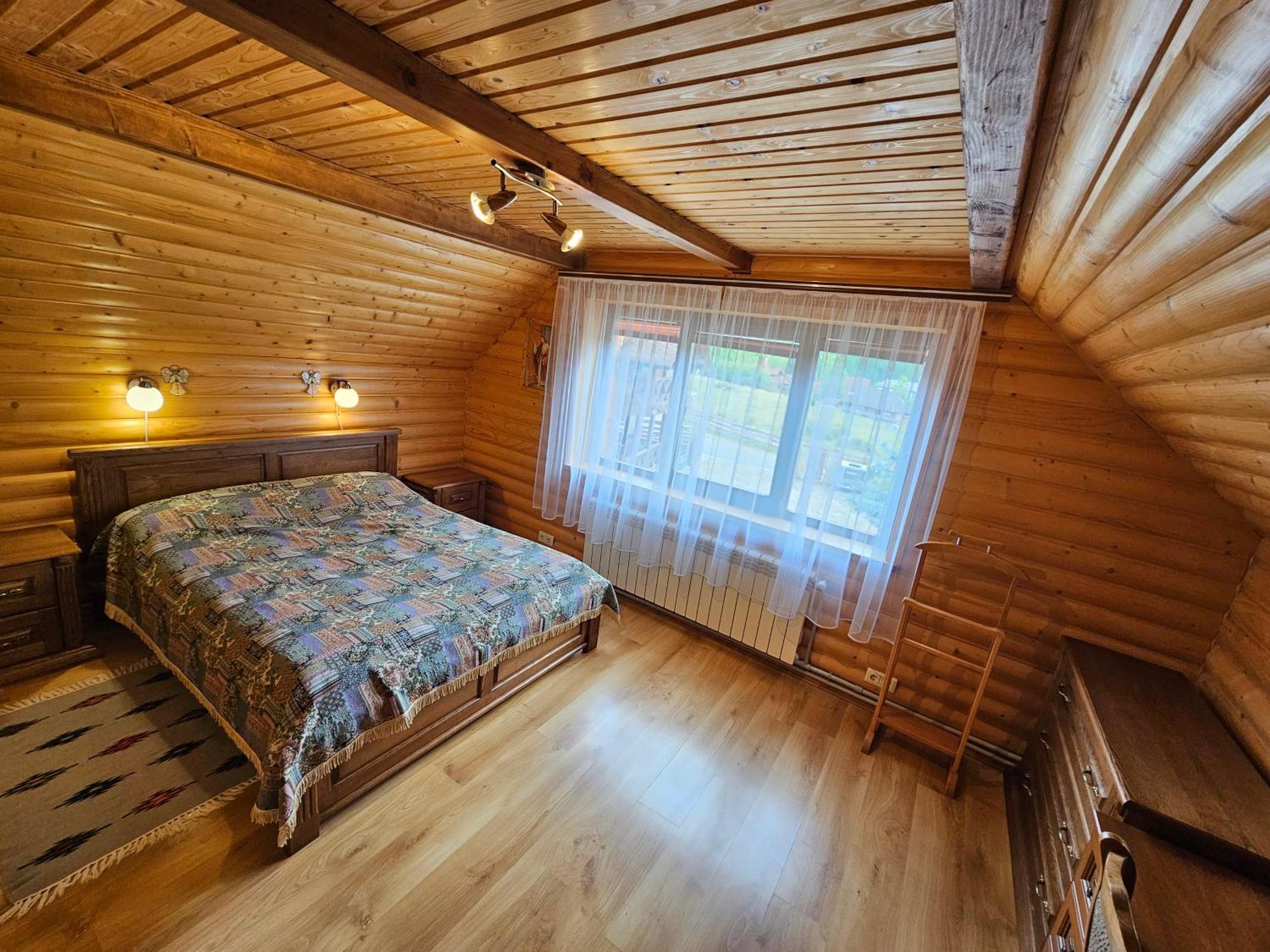 Guesthouse Kolo Druziv Татарив Екстериор снимка