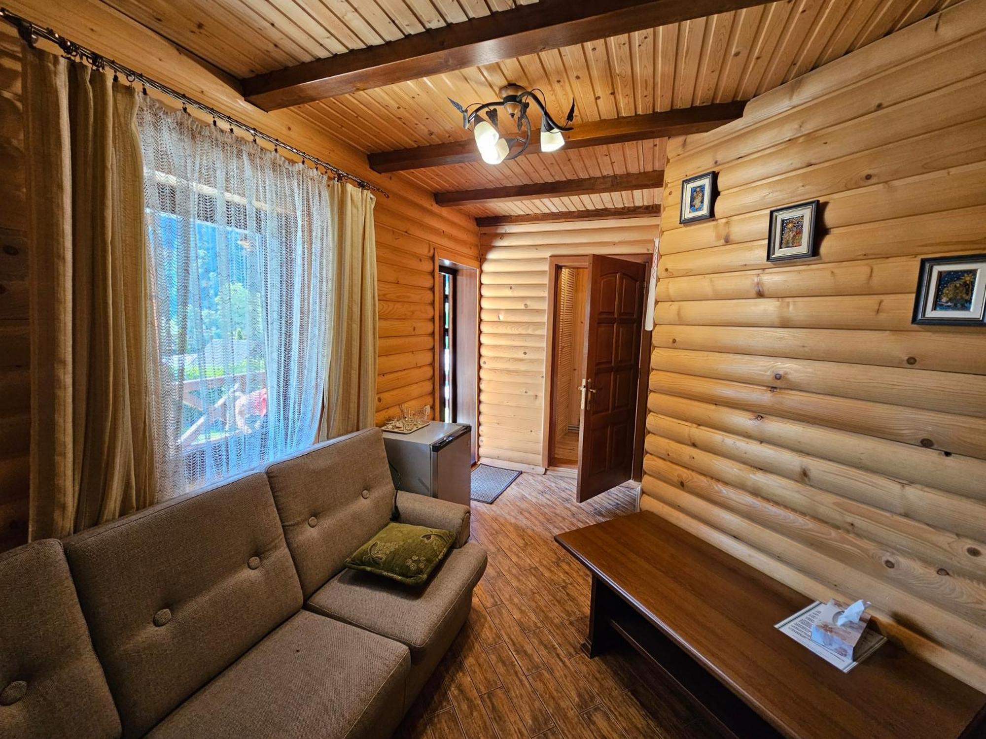 Guesthouse Kolo Druziv Татарив Екстериор снимка