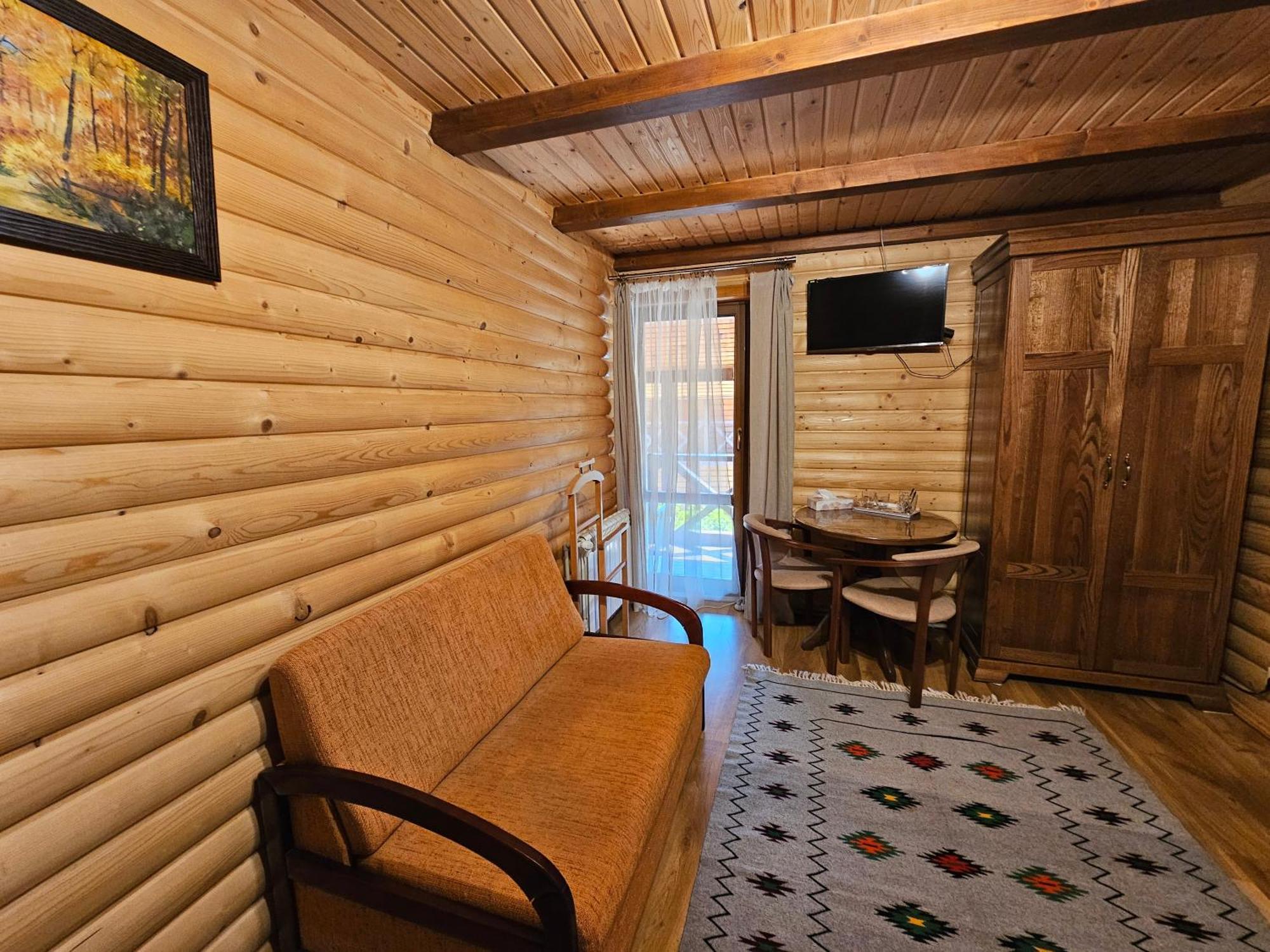 Guesthouse Kolo Druziv Татарив Екстериор снимка