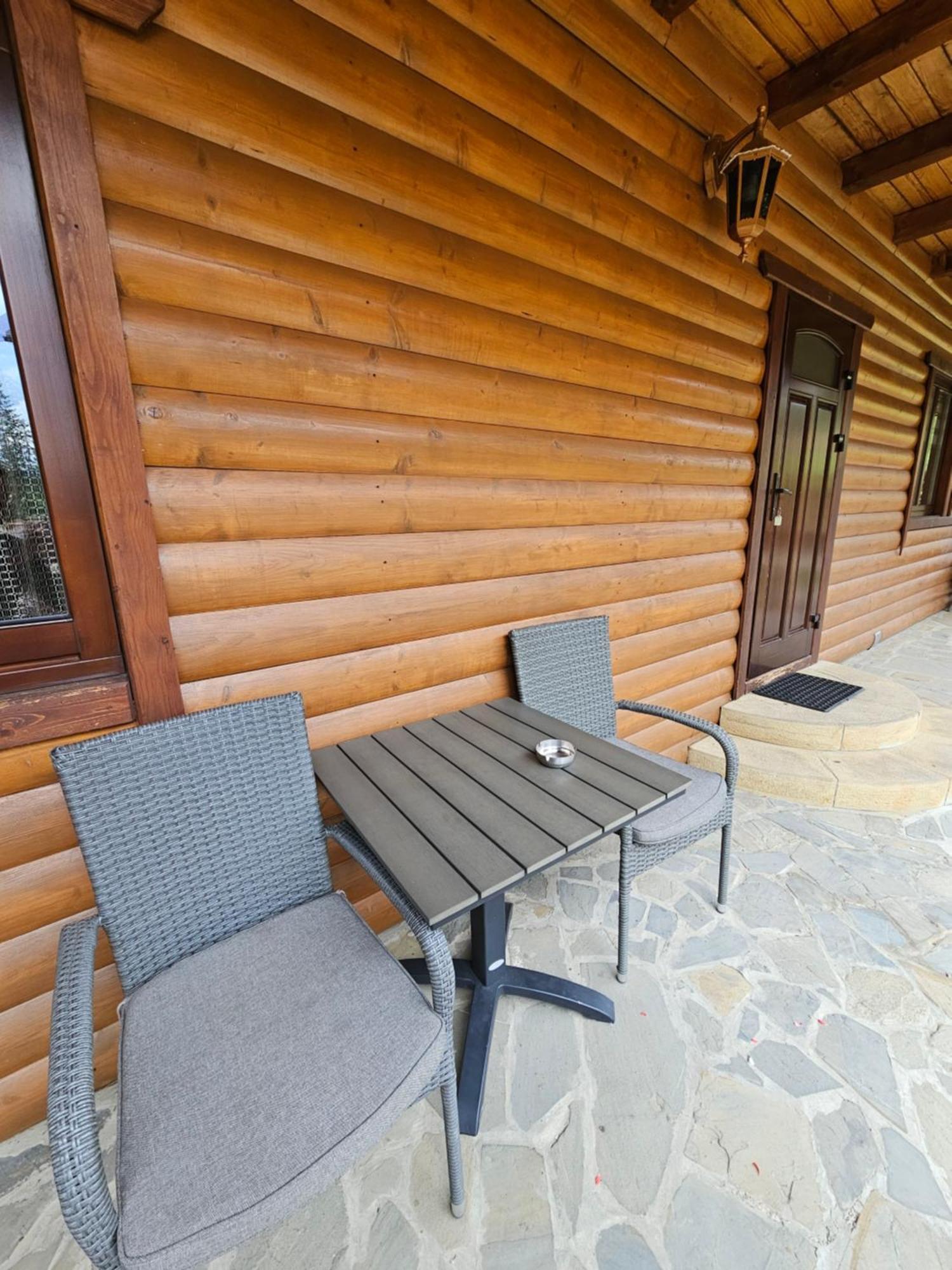 Guesthouse Kolo Druziv Татарив Екстериор снимка