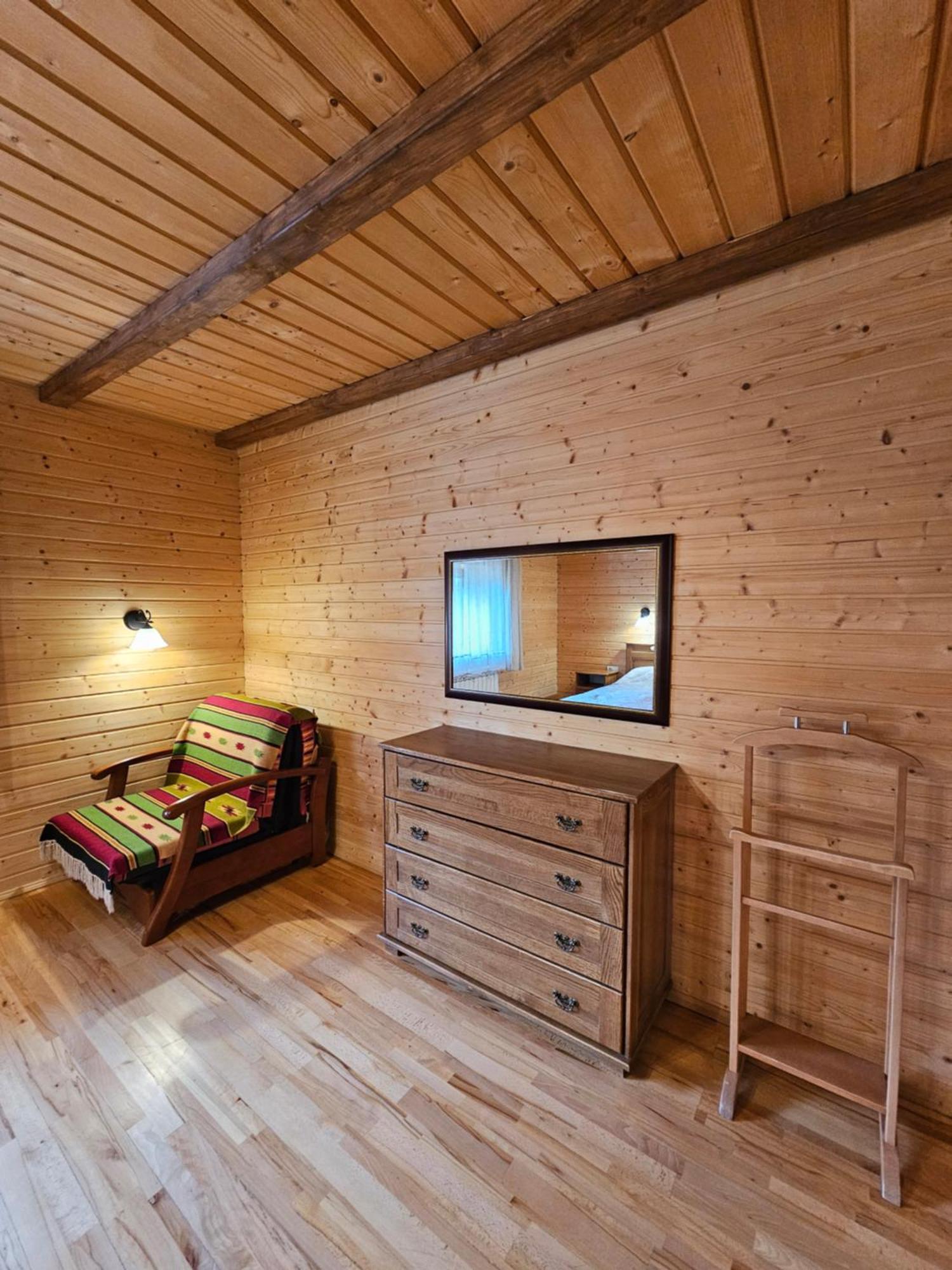 Guesthouse Kolo Druziv Татарив Екстериор снимка
