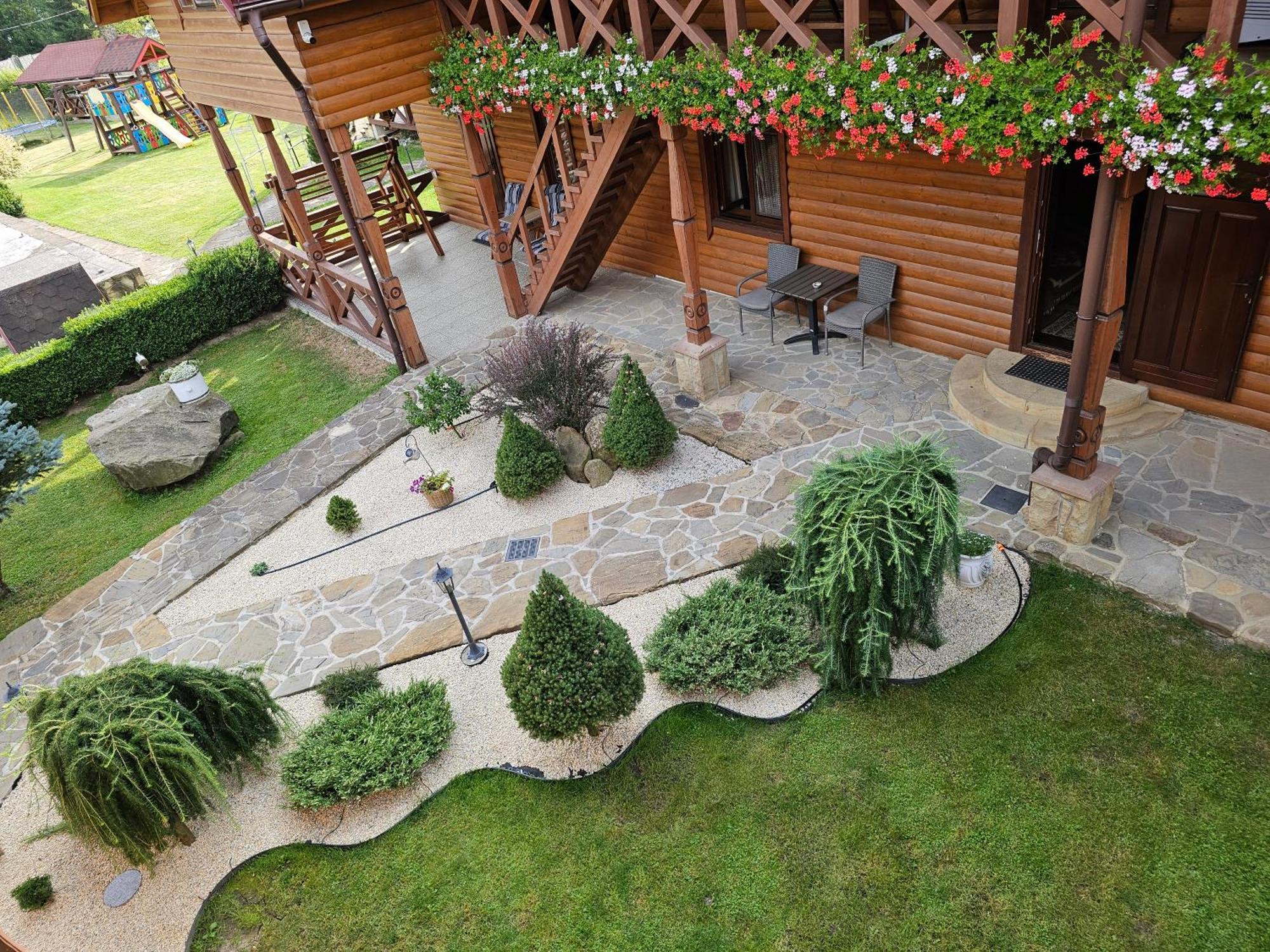 Guesthouse Kolo Druziv Татарив Екстериор снимка